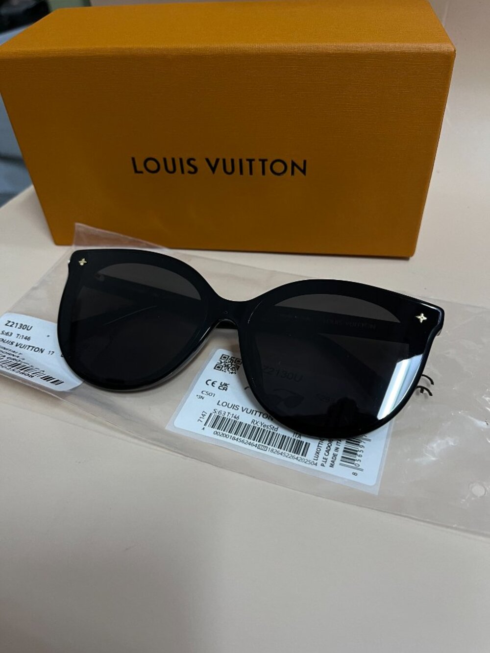 Louis Vuitton My Monogram Sunglasses - Picture 11 of 11